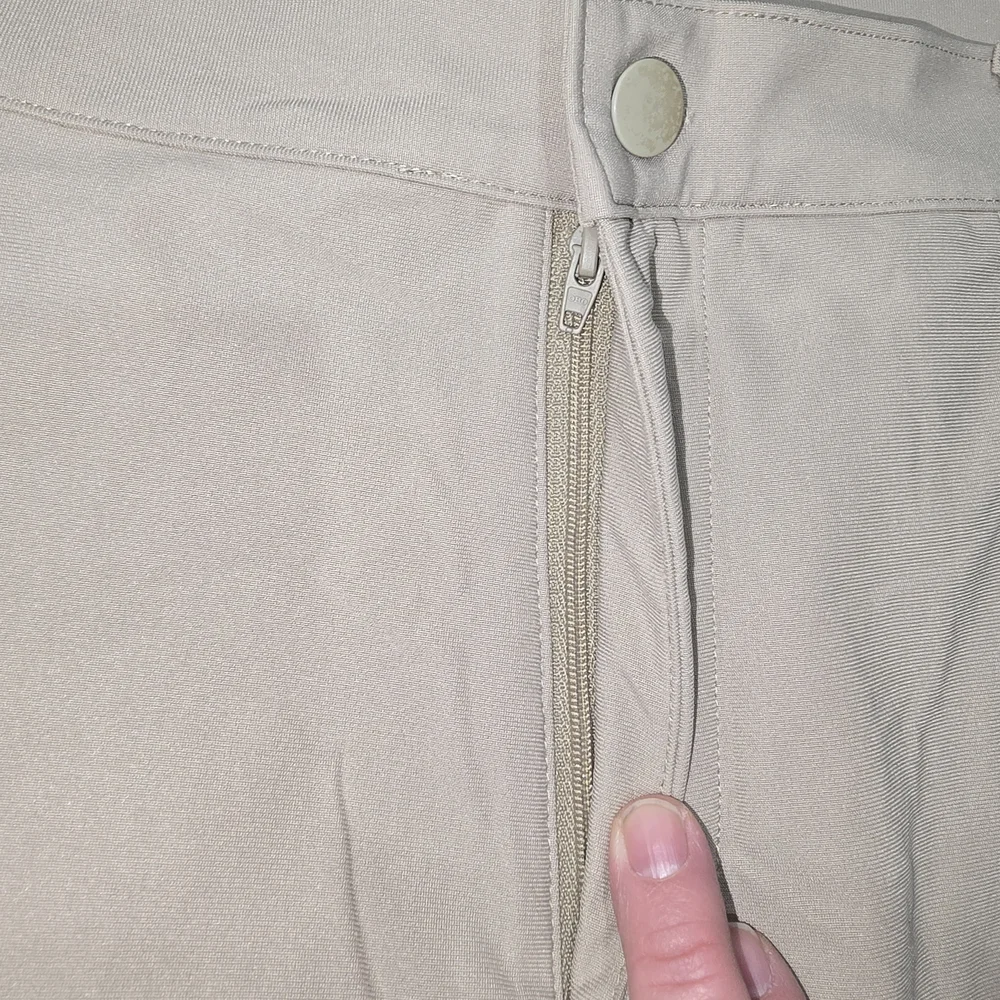 Old Navy Active The Hybrid Pant Men's 36x32 Beige 100% Polyester Stretch Pockets